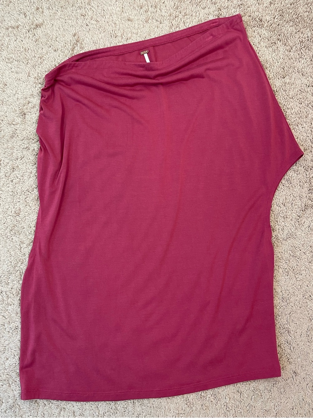 Free People Blake Off-The-Shoulder Draped Top in Deep Claret Size XL - Picture 12 of 14
